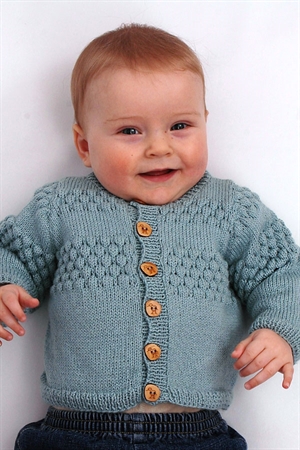 011 BABYCARDIGAN MED BOBLER PDF